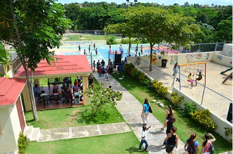 Dominican-republic-community-center-activities.jpg 